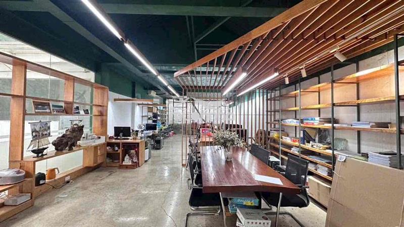 Cho thuê sàn văn phòng ~90m2 - trung tâm quận tân bình