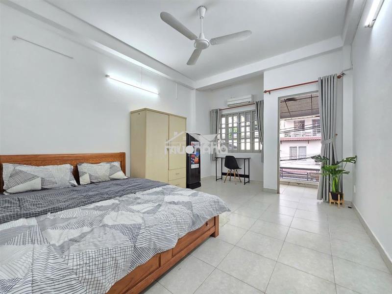 Cho thuê chdv studio, tách bếp, full nội thất, ban công, 28m2, 5tr5