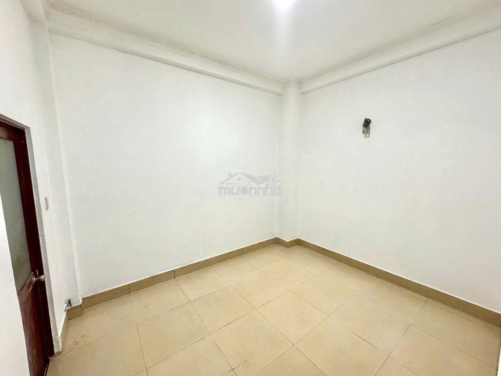 Cho thuê phòng 18m2 tại 415 trần xuân soạn, quận 7 - 2