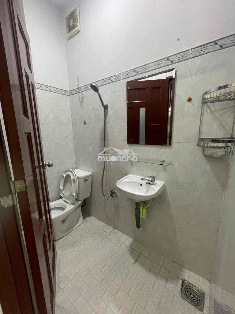 Cho thuê nhà nguyên căn.trệt 2 lầu sân thượng . phan đình phùng p1 pn - 3