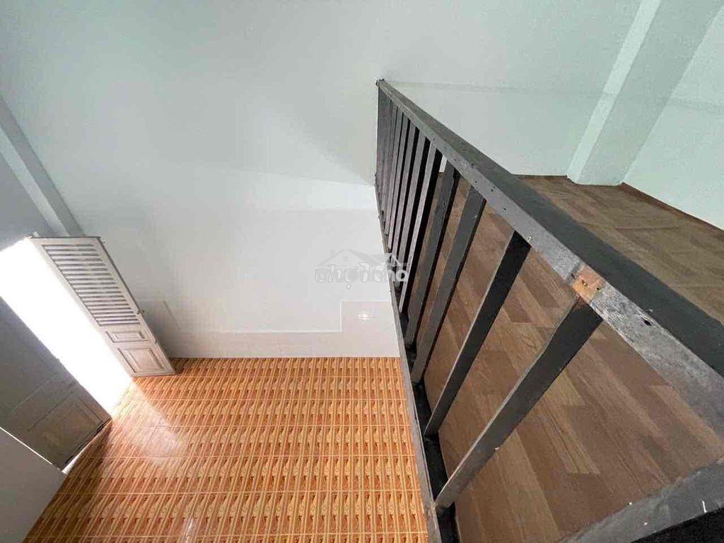 Dãy trọ tầng trệt gác cao ngay lê thị riêng - 4