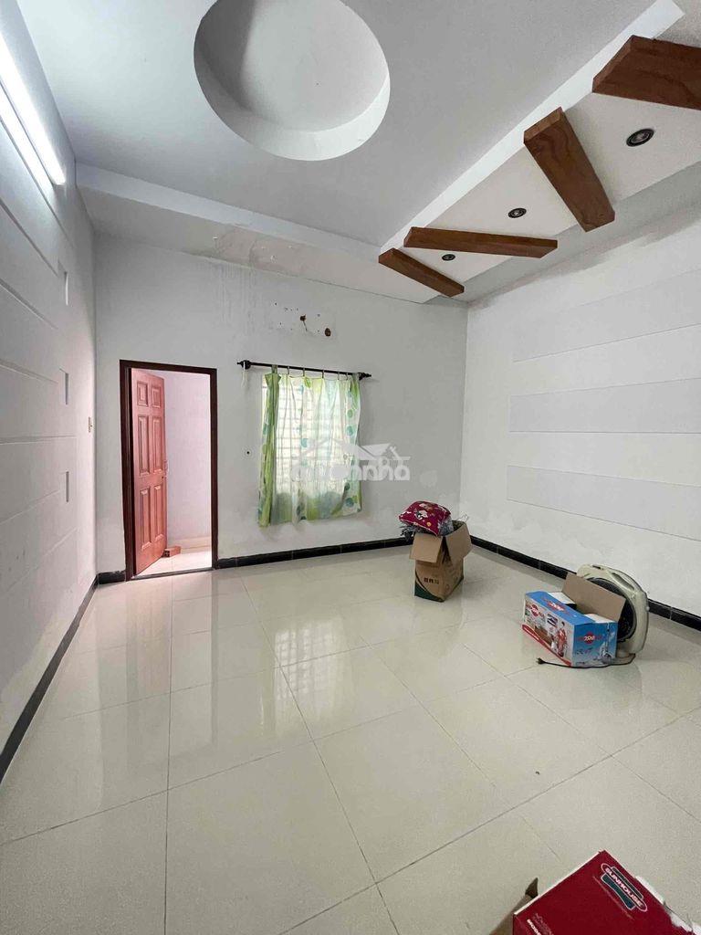 Nhà 4 phòng kdc hưng phú 1 - 3