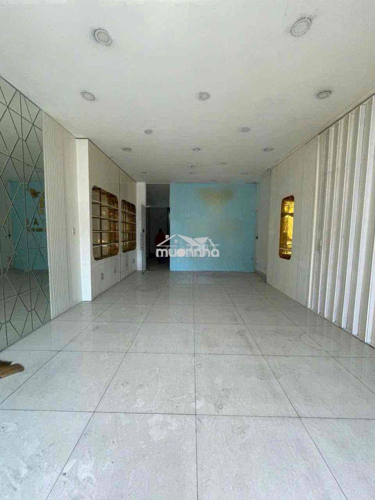 Cho thuê mbkd ngã tư cách mạng tháng 8 - 3