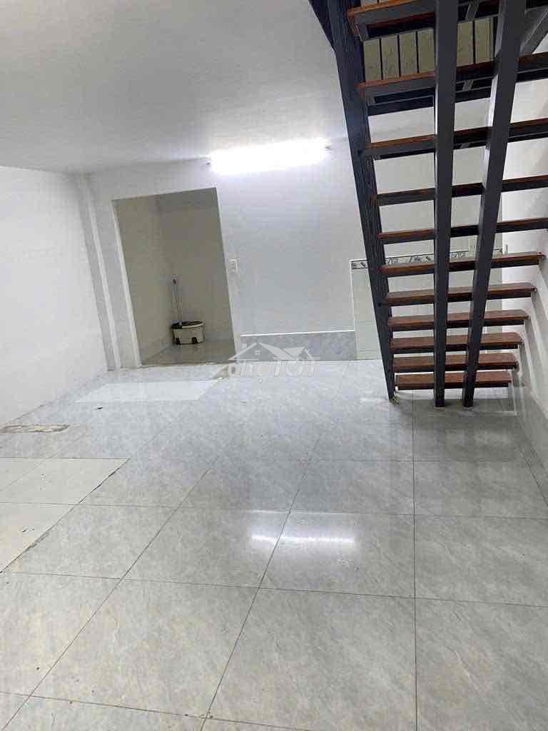 Cho thuê nhà rộng rãi, trệt 1 lầu, 3pn 2vs - bình quới p28 bt - 2