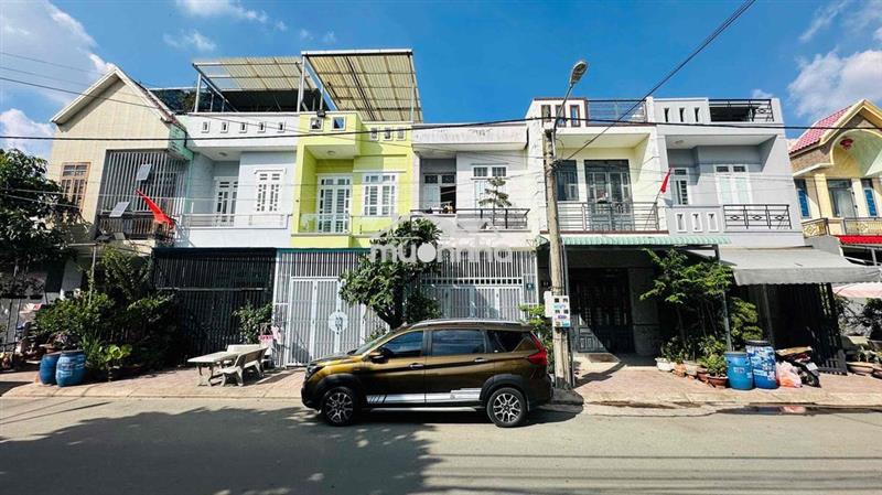 Nhà trục chính kdc gần bigc go ,đông hoà,tp dĩ an