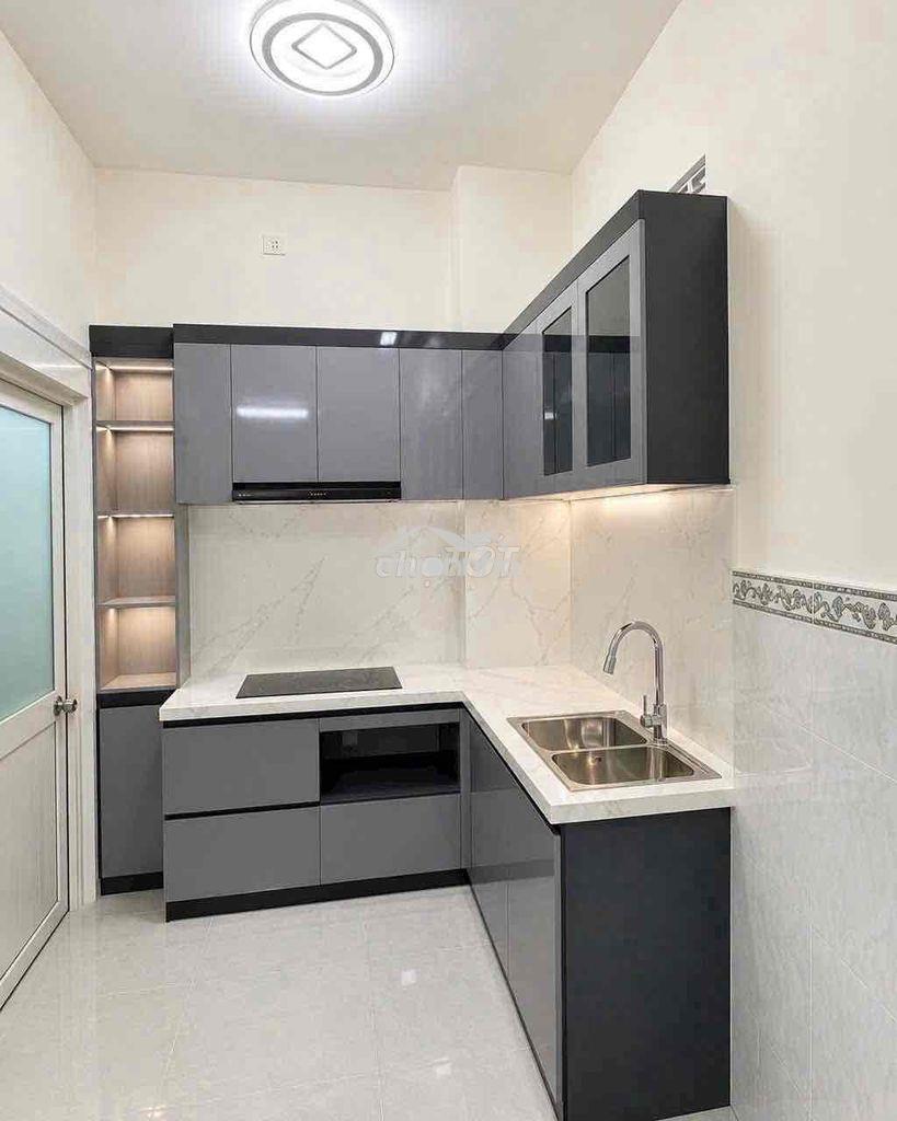Nhà mới trệt 3 lầu - 3pn 4vs - đường cao bá nhạ, quận 1 - 3