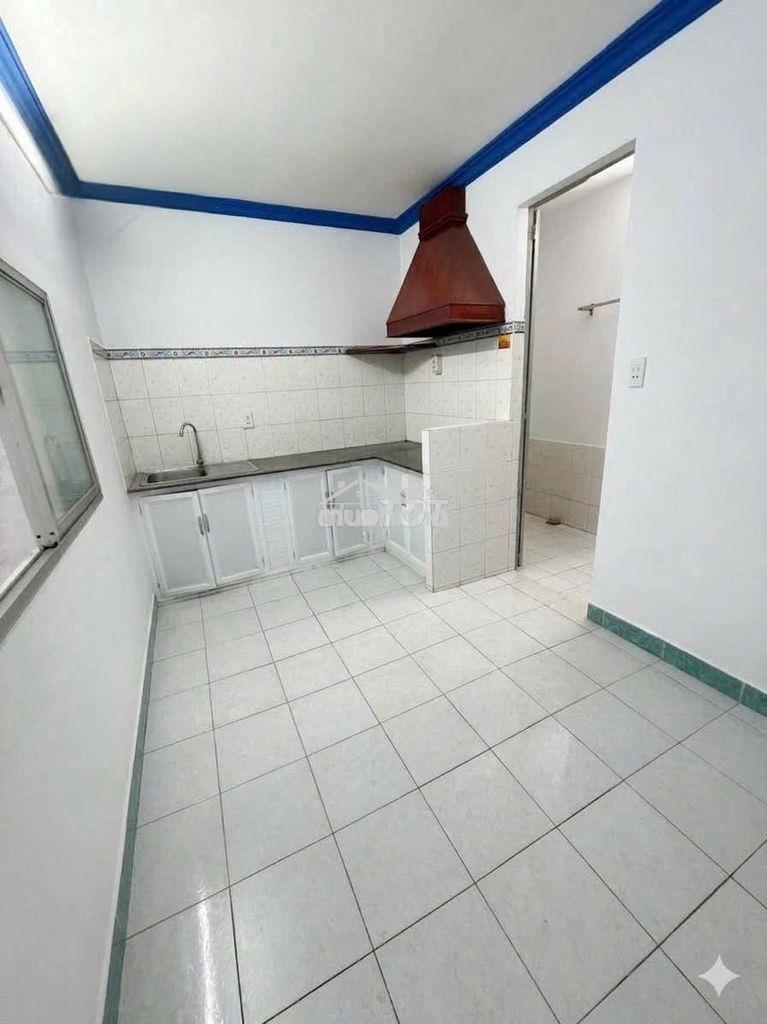 Cho thuê  nhà hẻm 38 gò dầu  gần ngã tư tân sơn nhì 4 x 13 m : 3 pn  - 2