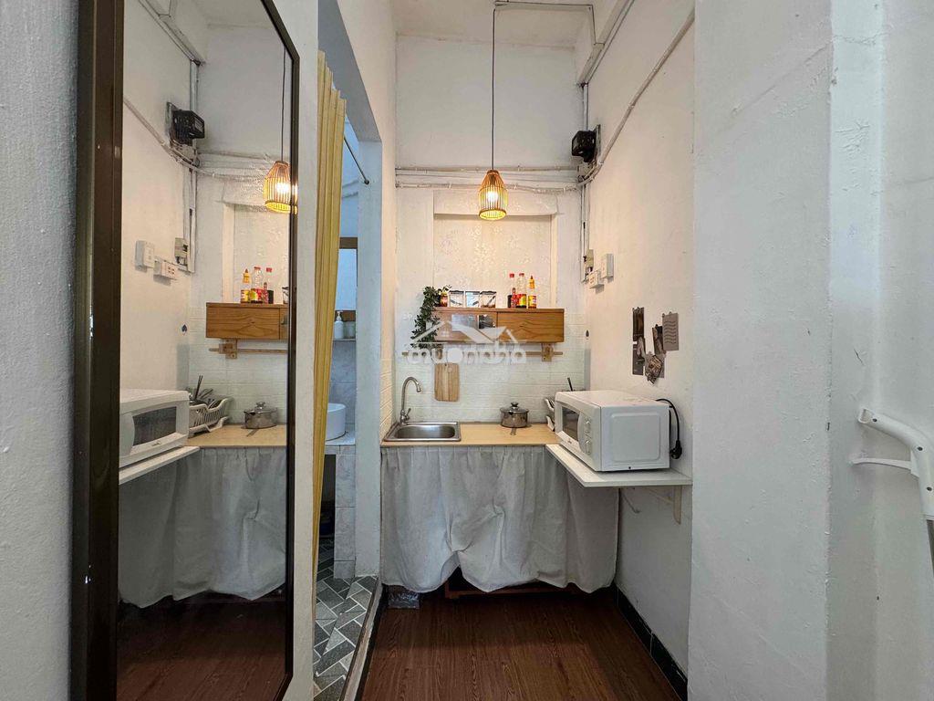 Siêu rẻ!! cho thuê studio 25m2_chung cư cũ_ thang máy_ ngay bến thành - 2