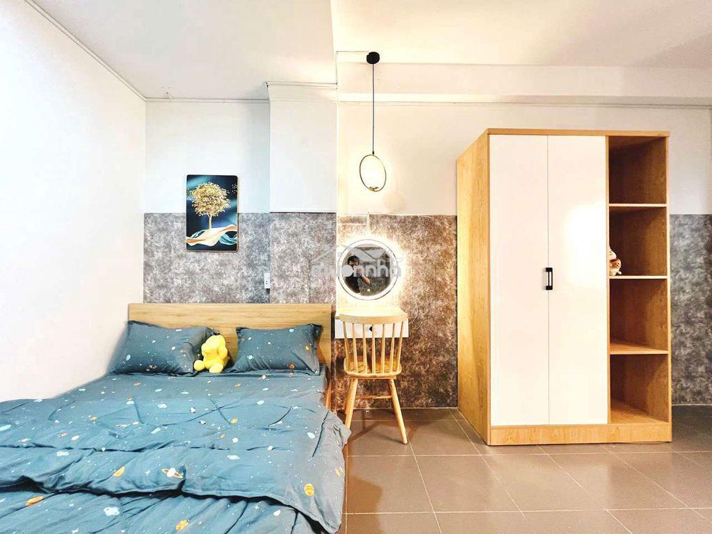 Studio bếp chữ l rộng, cửa sổ lớn, ngay khu cộng hòa - 3