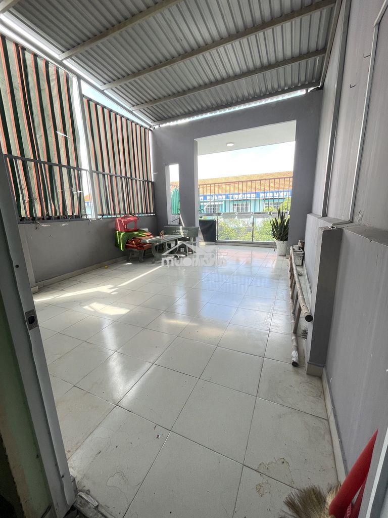 Mặt tiền nguyễn sơn - 3