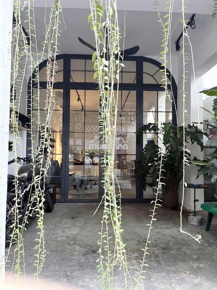 Nhà đẹp 5*20m 200m2 hxh nkkn q3 - 2