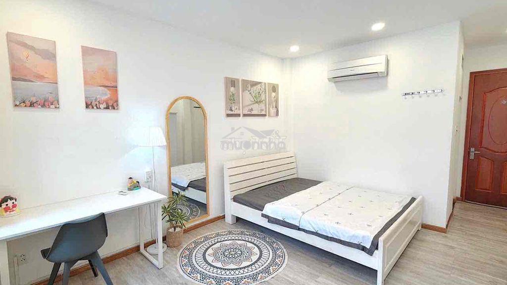THUÊ PHÒNG BAN CÔNG CÓ MÁY GIẶT RIÊNG LÊ VĂN SỸ QUẬN 3 - 3