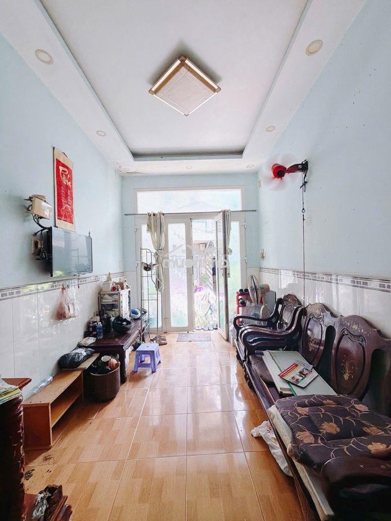 Nhà 2 tầng – hẻm 4m bến vân đồn – 3,55 tỉ.