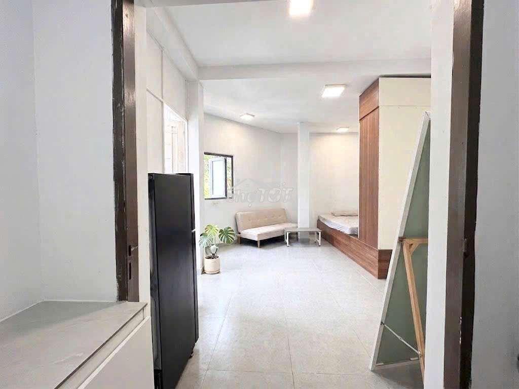 Một phòng ngủ tách bếp ban công đi bộ tới đh huflit sư vạn hạnh quận10 - 3