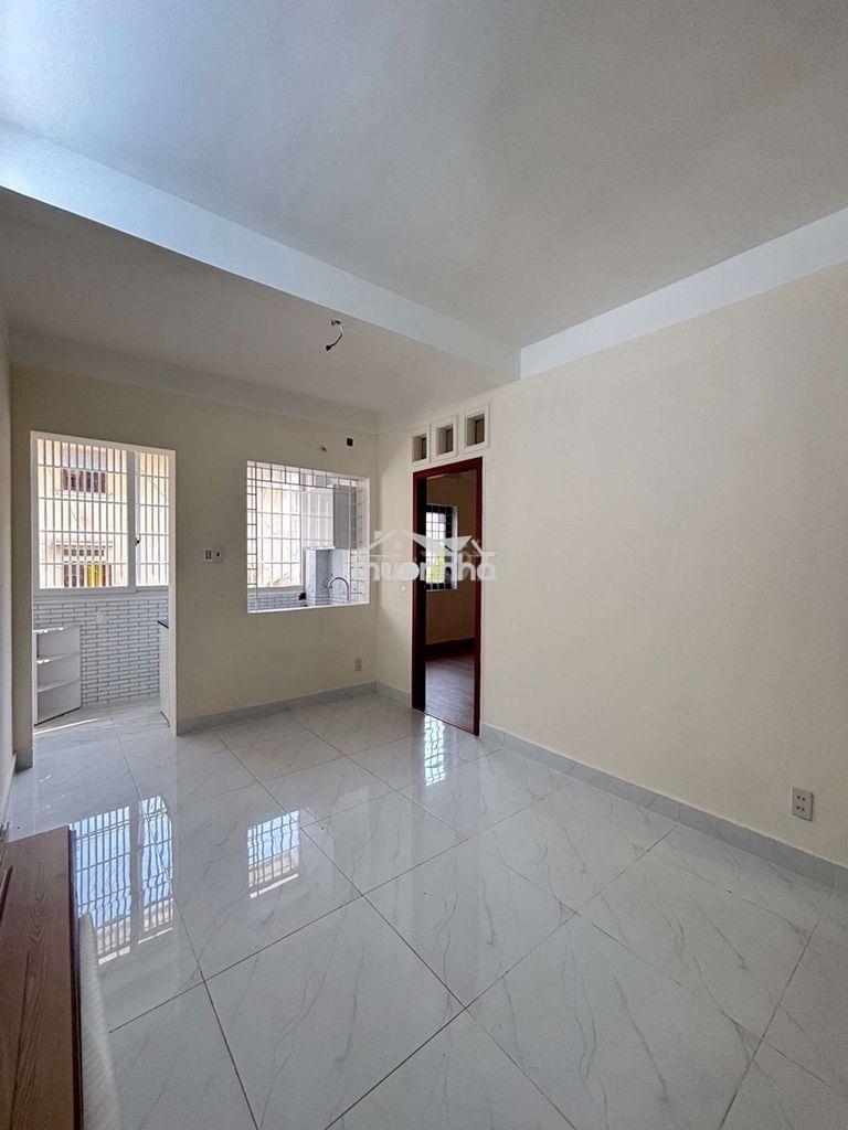 Căn hộ 750 nguyễn kiệm, pn, tầng 1, 40m2, 3.1 tỉ, căn góc, 2pn, 1wc - 2