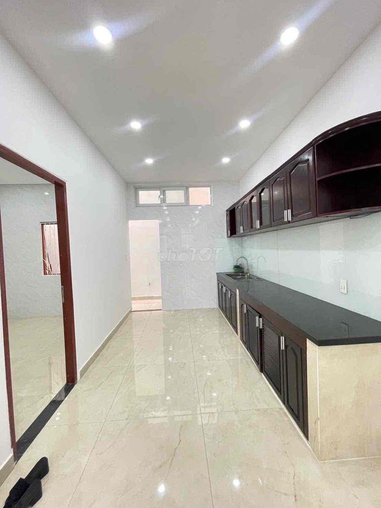 Bán nhà ngã tư bốn xã -76m2-3 phòng ngủ-hoàn công-đường xe hơi 5 mét - 3