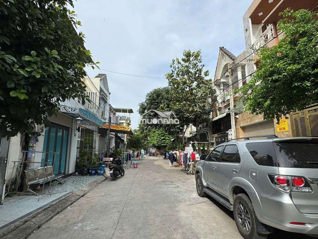Nhà lầu gần ngã tư chiêu liêu giá 6.5 triệu - 2