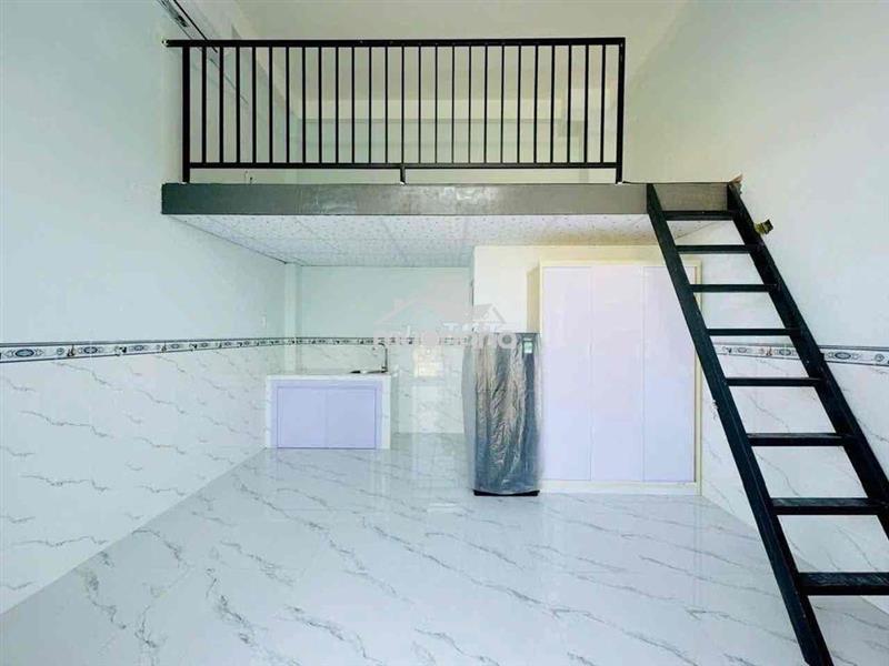 Ngã tư gò mây gần đh công thương, sẵn máy lạnh, kệ bếp