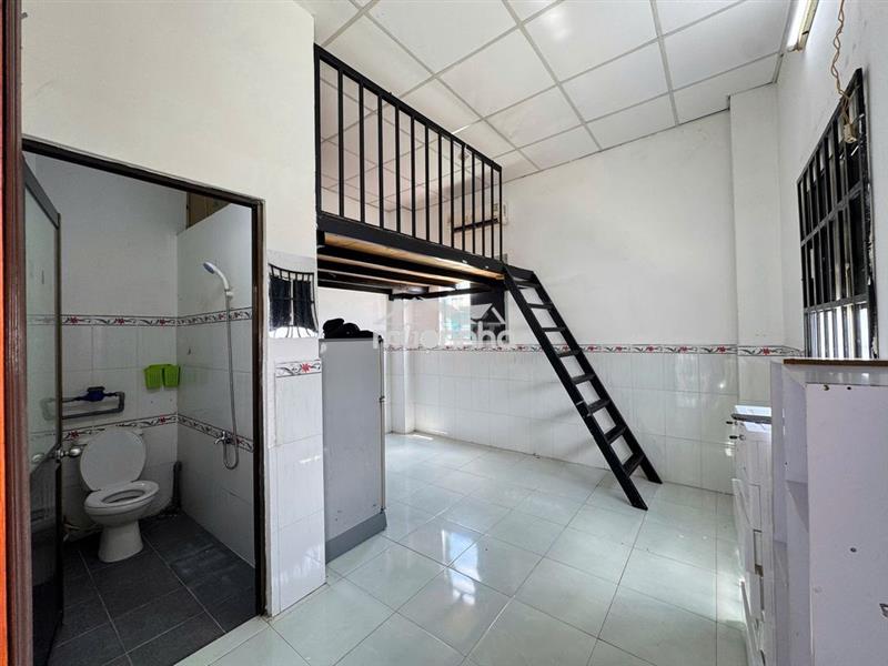 Duplex cửa sổ trời, thoáng mát ngay cầu nguyễn văn cừ, chữ y, q8