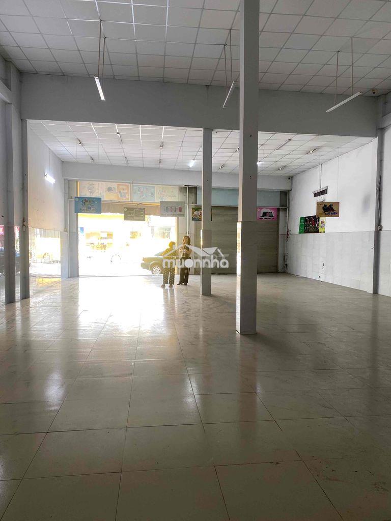 Nhà mặt tiền cho thuê - 4