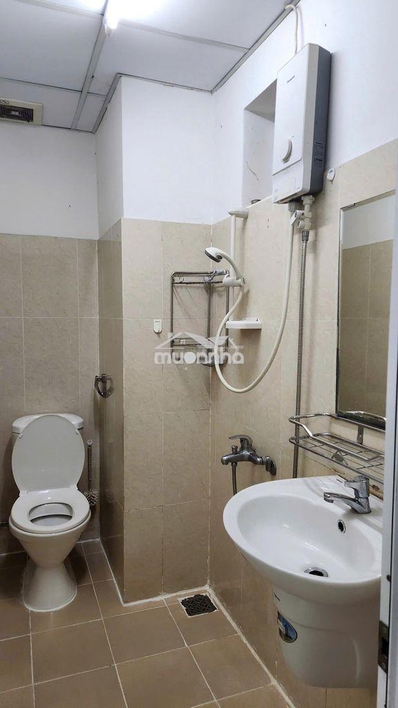 Chung cư bàu cát 2, thang bộ, 2 phòng ngủ cần bán gấp - 2