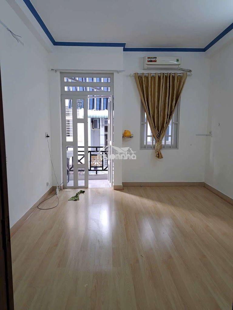 Nhà đẹp - 3 tầng - 4pn , 3wc - 3