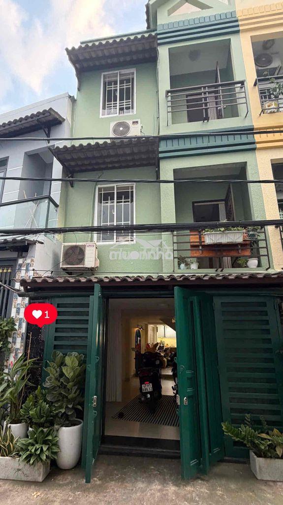 Bán nhà phố liền kề hẻm ô tô phú thuận quận 7