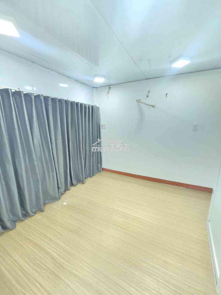 Bán nhà ngang 5 m cưcn hiếm sát  lũy bán bích giá nhỉnh 4 tỷ - 4