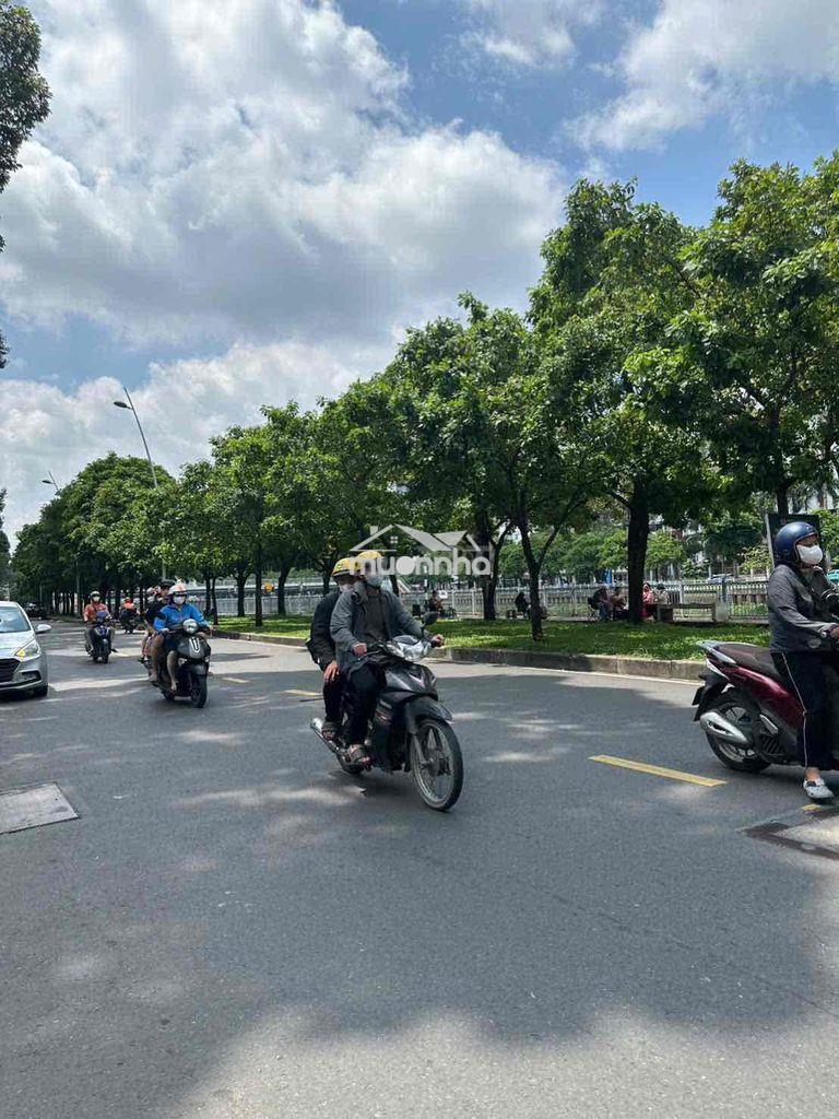 -Giảm 1,2tỷ khu vip huỳnh văn bánh sát mặt tiền trường sa