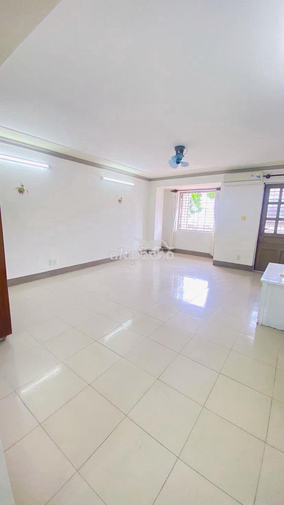 Cho thuê nhà 5 tầng đường 30/4 tiện văn phòng 16 triệu - 2