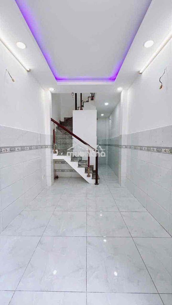 🌈 Bán nhà đẹp 3 tầng bến vân đồn q4 sát bên q1 hẻm 4m - 2