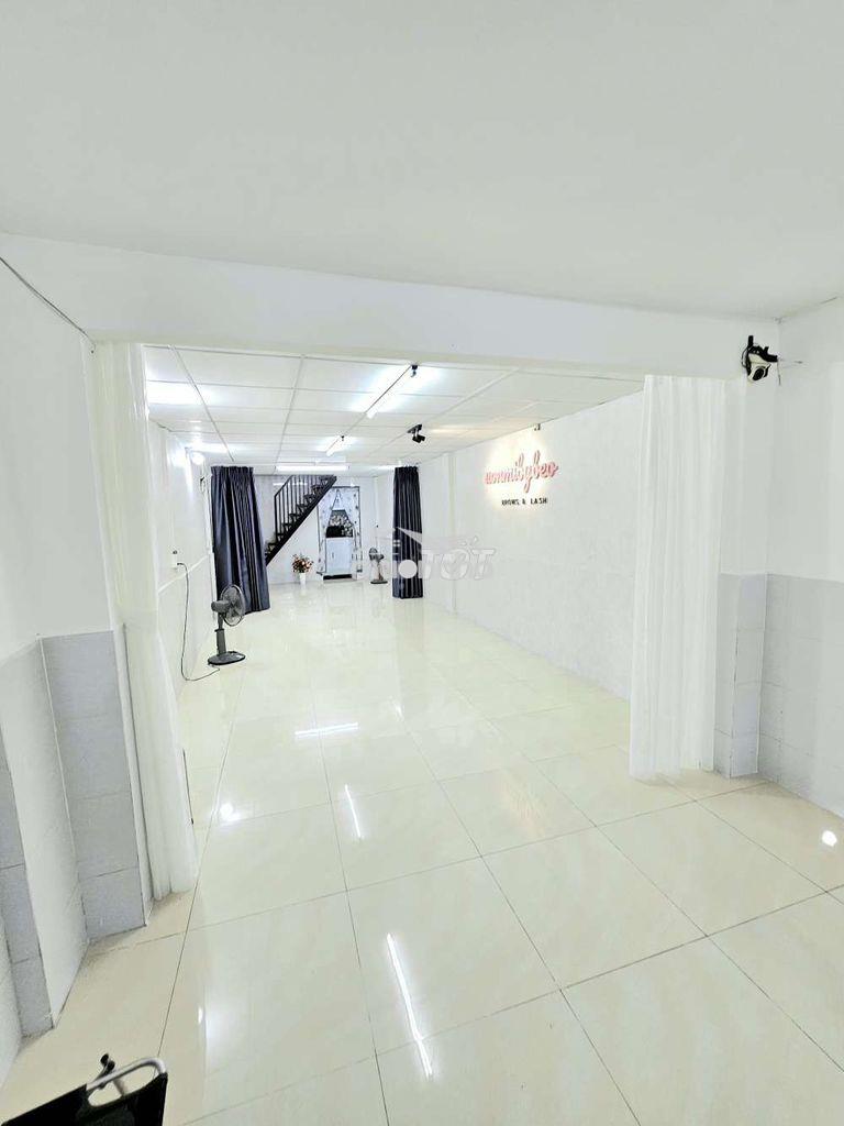 Nhà 54m2 hẻm thẳng một sẹc cách đường hvb 20m vuông nở hậu có sân r.4m - 3