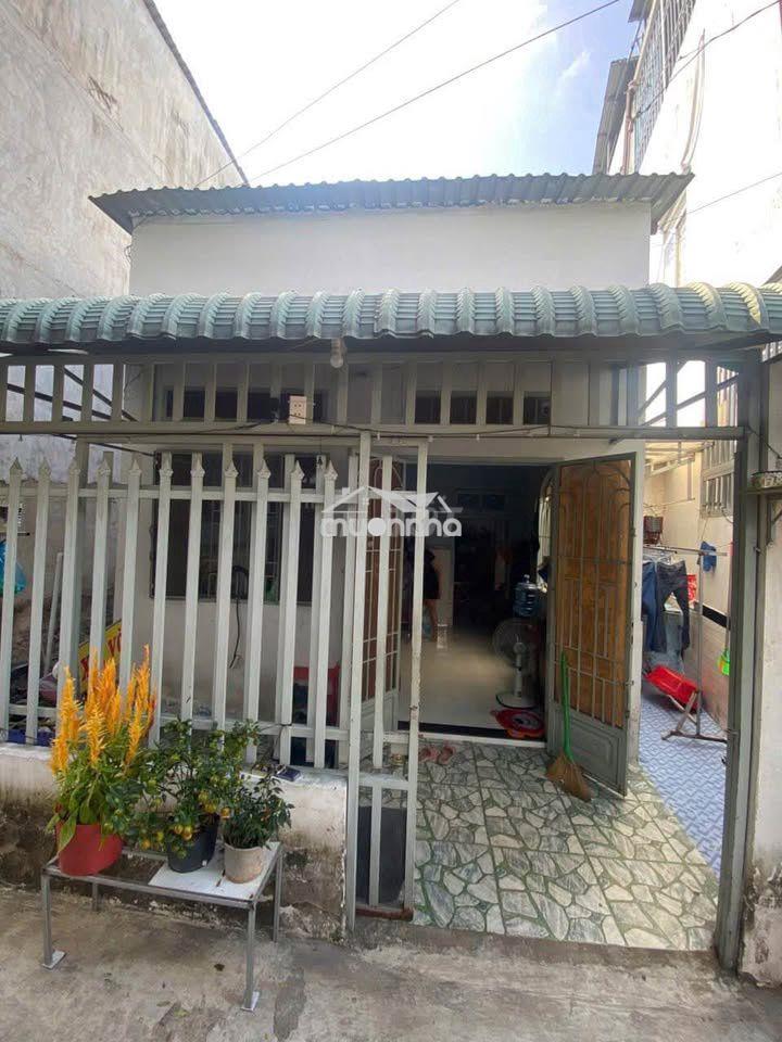 Nhà cấp 4 giá rẻ gần trung tâm y tế dĩ an
