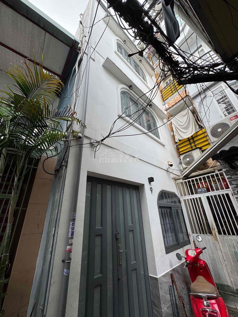 Hiếm 2pn 2wc nhà mới ngay trung tâm quận 10