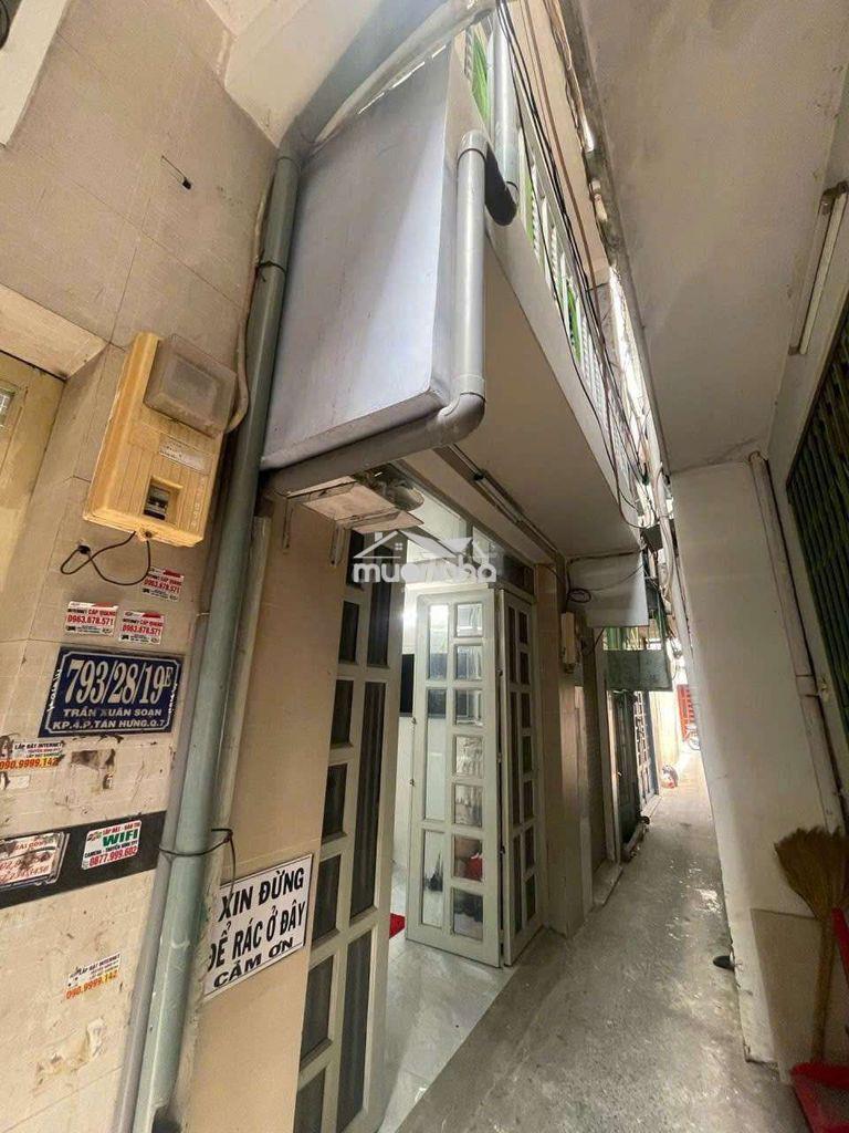 Nhà 1 trệt 2 lầu - 2