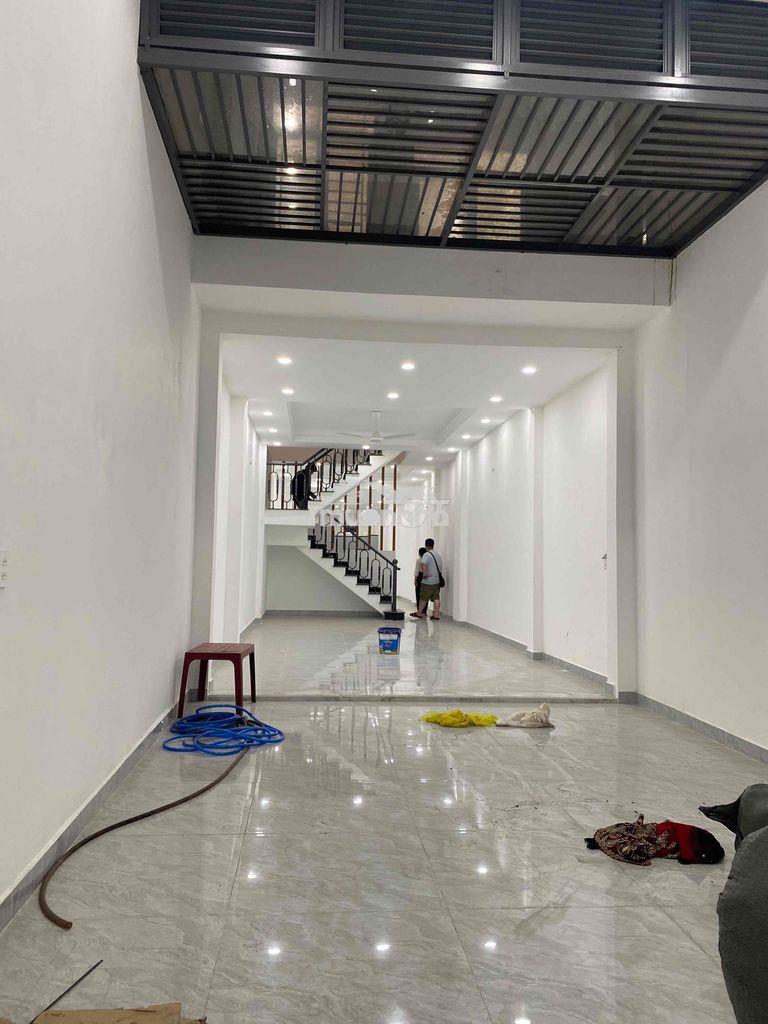 Nhà mới xây cho thuê 19tr.