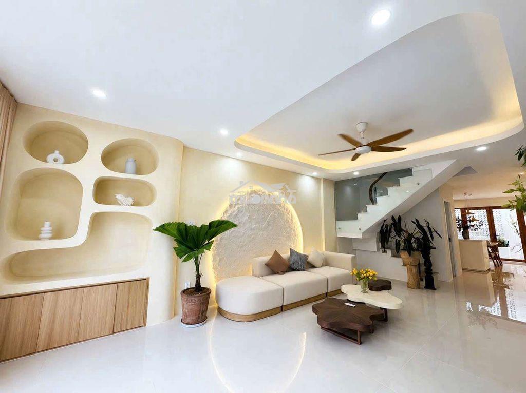 Nhà hai mới mặt tiền giáp phú mỹ hưng - 3