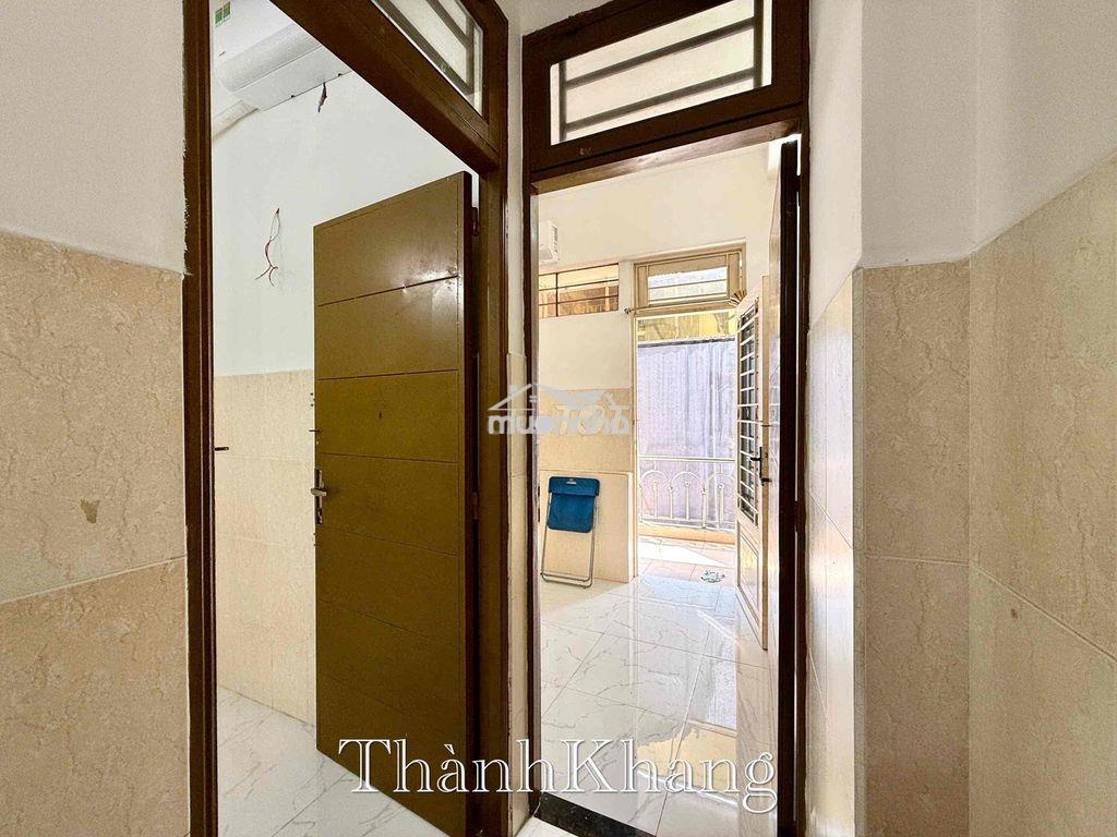 Cho thuê căn hộ 2pn bancol thang máy rộng 40m2 ngay lý thái tổ q10 - 2