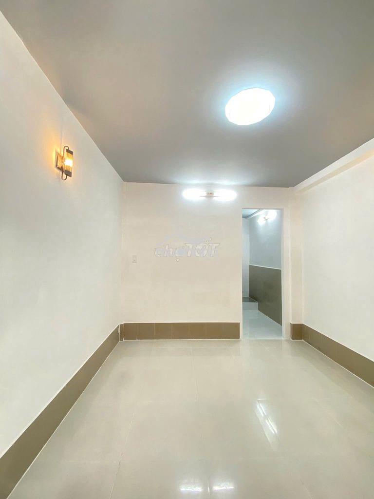 Chính chủ bán nhà tt quận 5 – 3 tầng đúc kiên cố, gpxd được 5 tầng.