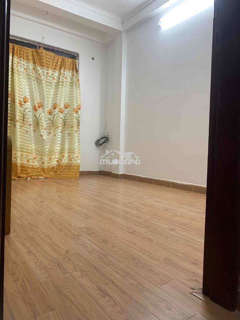 Em muốn cho thuê 1 phòng tầng 4 - 2