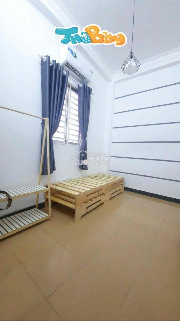 🏡 Phòng ban công view sông - giá chỉ 3tr5, không đùa đâu! 😆