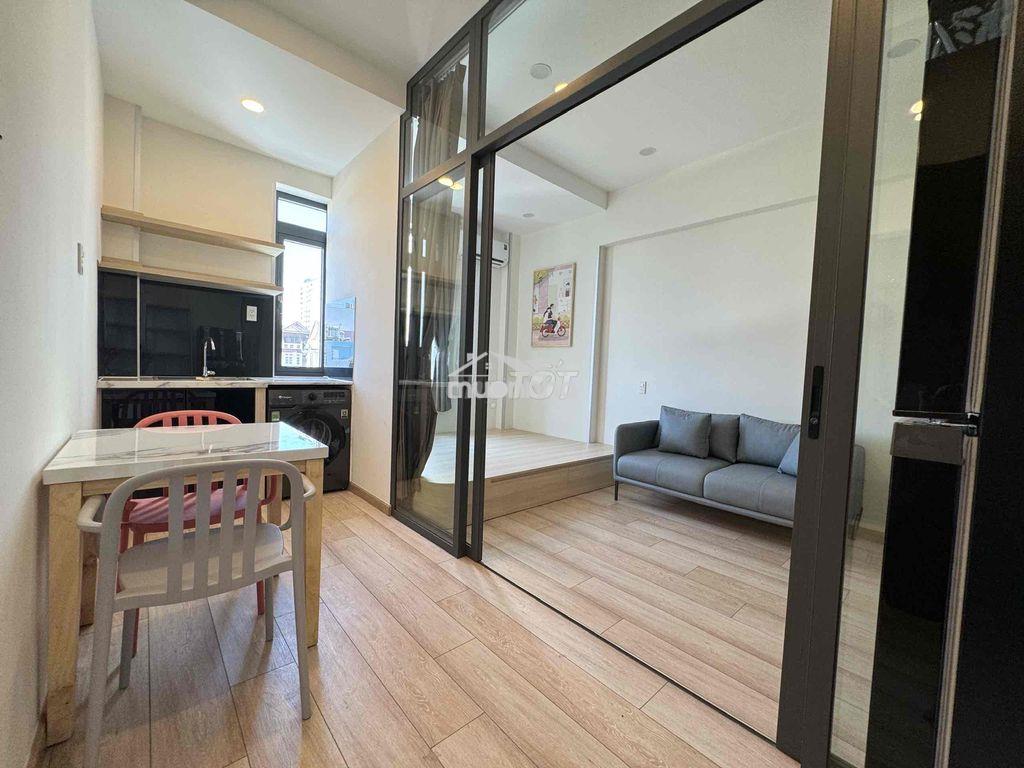 Cho thuê chdv 2 phòng ngủ có thang máy rộng 60m2 nội thất cao cấp - 3