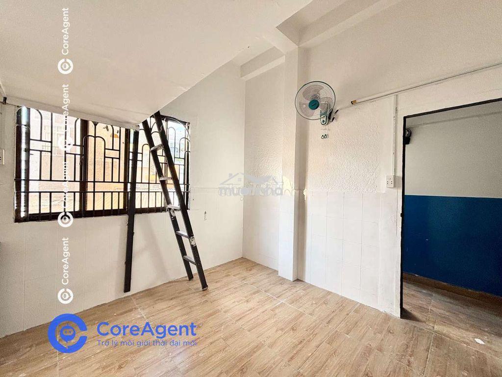 Phòng trọ có gác - cửa sổ trời - 2