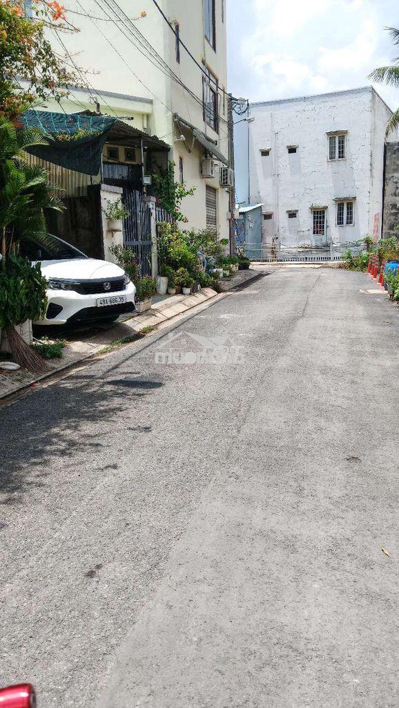 Bán lô đất hẻm xe hơi né nhau bên hông chợ đầu mối thủ đức  - 4