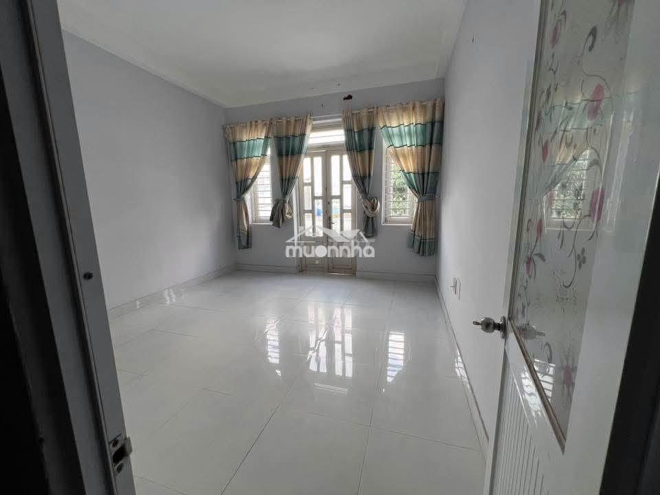 Cho thuê nhà 2 lầu đẹp giá rẻ hẻm phường hiệp thành quận 12 - 4