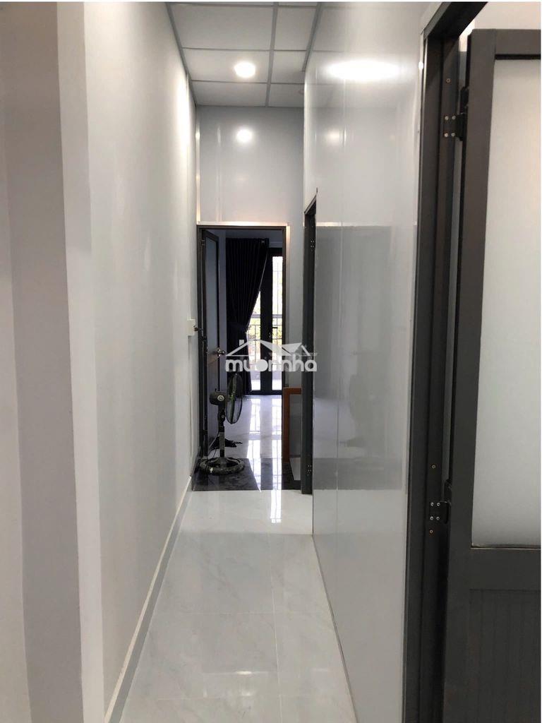 Chủ cho thuê nhà mới dt:50m2 giá 10tr/thg lầu hbc,tđ - Ảnh 4