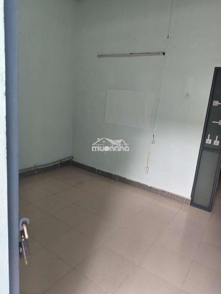 Cho thuê nhà nguyên căn 3 phòng ngủ hẻm 380 lê văn lương - 3