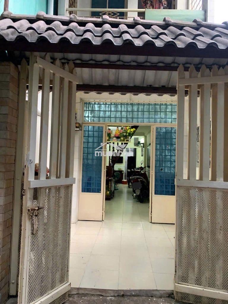 Chỉ 3,95 tỷ (75 tr/m2) nhà 2 tầng dt 53m2 góc tôn đản - vĩnh khánh q4 - 2
