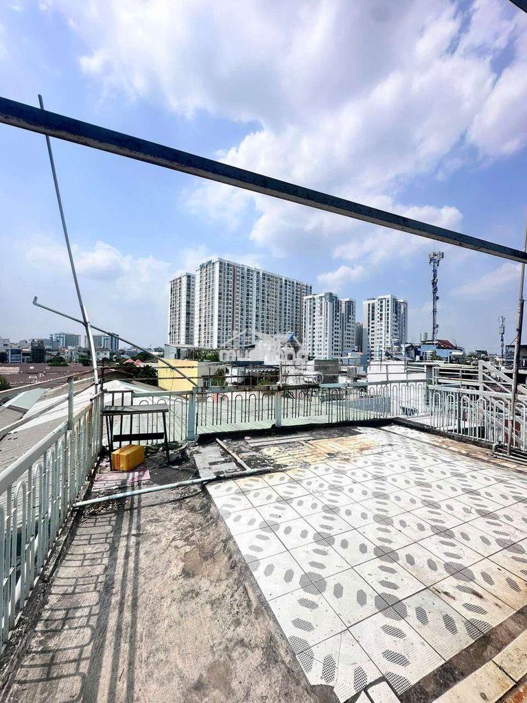 Ban công lầu 4, giờ tự do, cách trường đại học văn hiến 500 m - 4