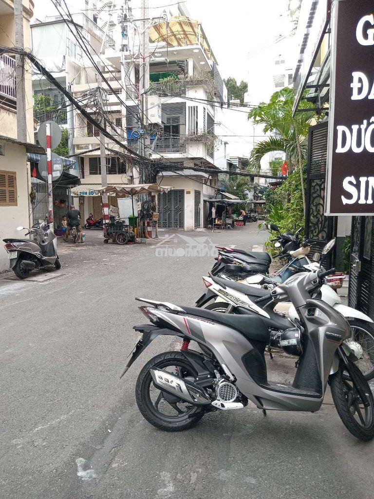 Nhà hẻm thông q3, giá rẻ nhà mới 12tr